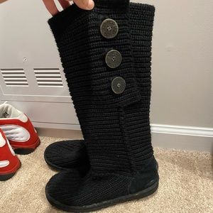 Women’s black knit Ugg’s